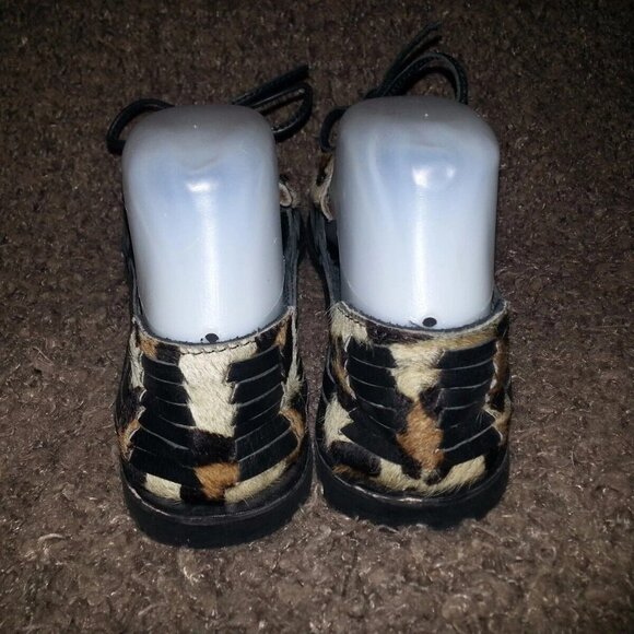 PAJAR CANADA-Black Leather and Hair Calf Leopard Flats-Huaraches-UNIQUE-Sz 6-NEW - Picture 5 of 7
